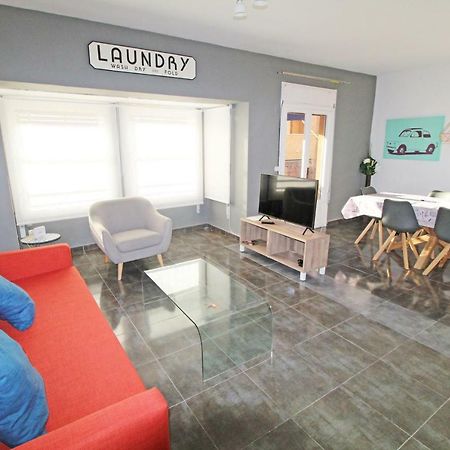 Centrico Y Espacioso Piso En Barrio Tranquilo Alicante Kültér fotó
