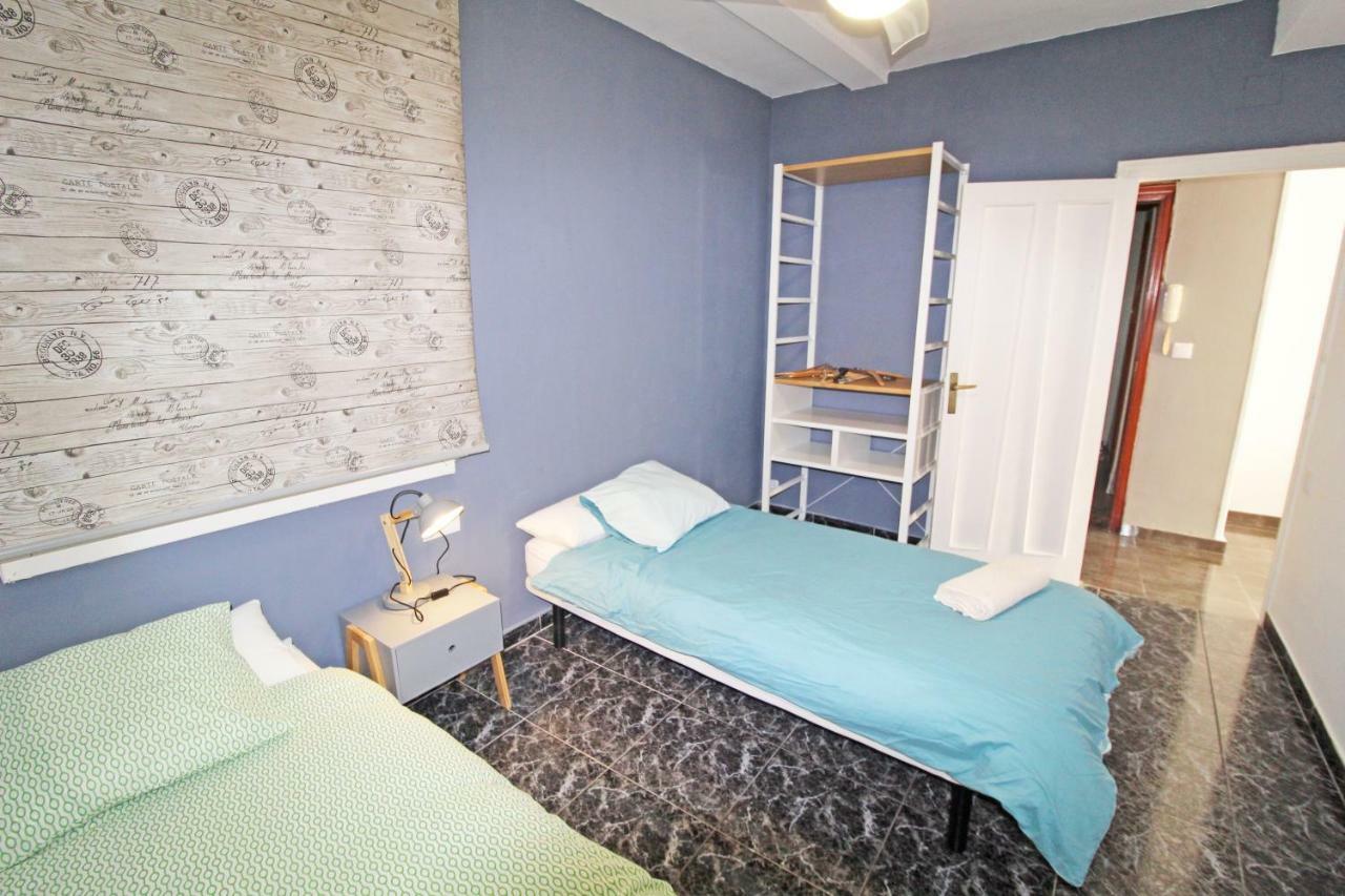 Centrico Y Espacioso Piso En Barrio Tranquilo Alicante Kültér fotó
